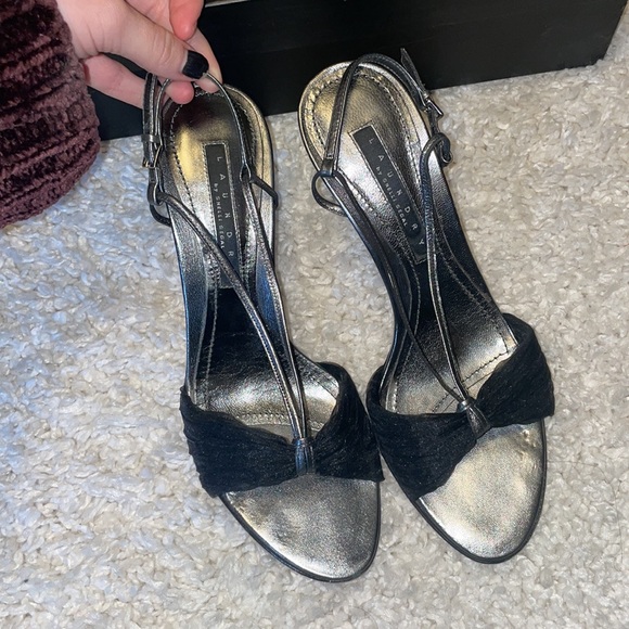 Laundry by Shelli Segal black heel size 8M - Picture 7 of 11